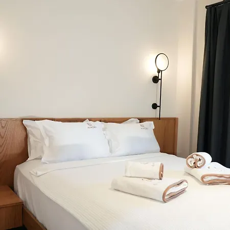 לינה וארוחת בוקר Q Alacati Luxury