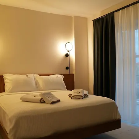 לינה וארוחת בוקר Q Alacati Luxury *